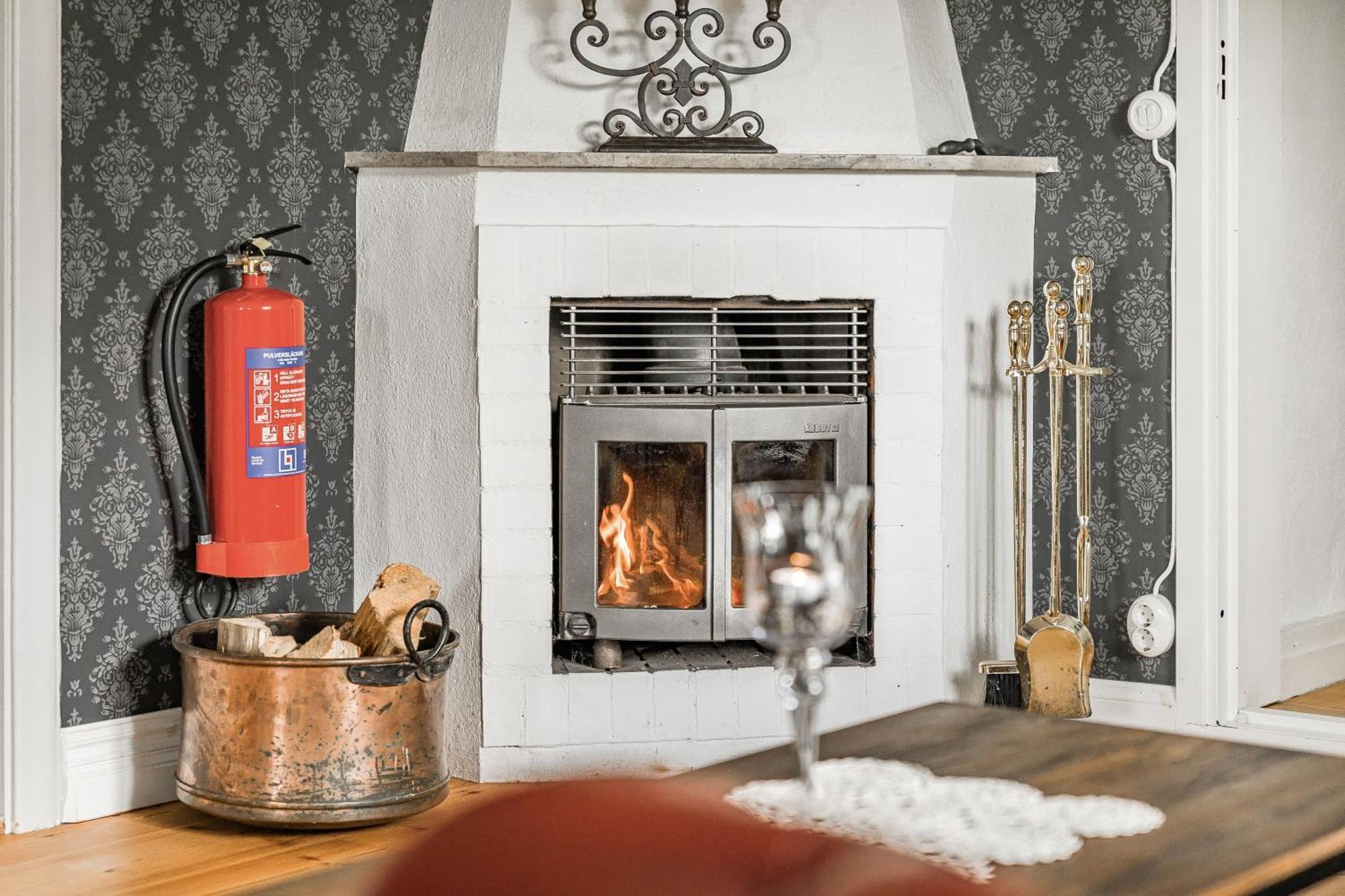 Stubbegarden - Unique Swedish Style With Fireplace Vadstena Εξωτερικό φωτογραφία